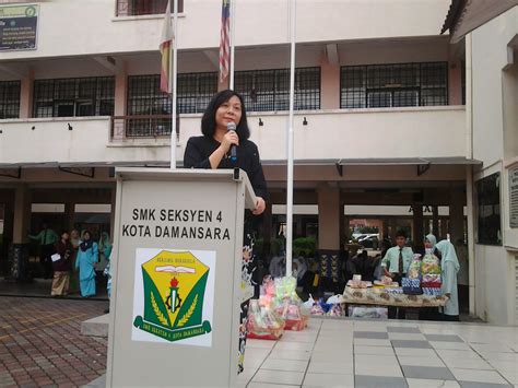 Persembahan dari sk seksyen 7, kota damansara di festari 2018 festari pj 2018 peringkat akhir naib johan smk. SMK Seksyen 4 Kota Damansara: Acara Kemuncak Bulan ...