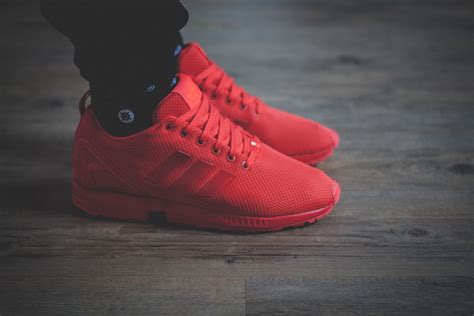 Sie sind absolut straßentauglich und mit warmem fell gefüttert sogar im winter tragbar. ᐅ adidas Originals ZX FLUX - "All Red" Review | #SNKR