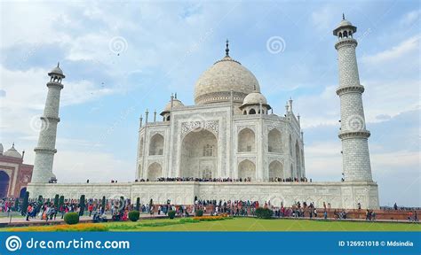 World Famous Symbol Of Love The Taj Mahal Editorial Stock Photo