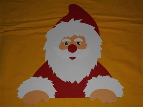 Häufig ist dieser tag sehr beliebt bei den schülern, da morgens die am vorabend geputzten und herausgestellten schuhe mit süßigkeiten. Fensterbild Tonkarton Winter Fenstergucker Nikolaus ...