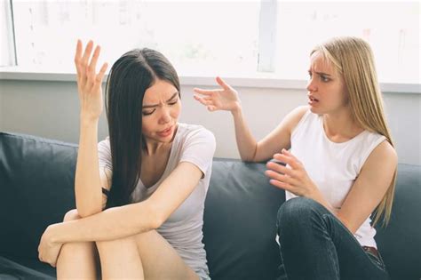 How To Solve Common Friendship Problems The Healthy
