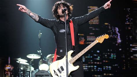 Billie Joe Armstrong S 21st Century Breakdown Strat Is Up For Sale