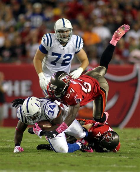 Eugene antonio geno hayes (born august 10, 1987) is a former american football linebacker. Geno Hayes Pictures - Indianapolis Colts v Tampa Bay ...