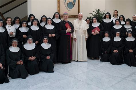 Visita a sorpresa del Papa a suore clausura di Spello - Spoleto 7 Giorni