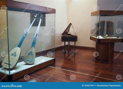 Museo Nacional De Instrumentos Musicales En Roma Italia Fotografía