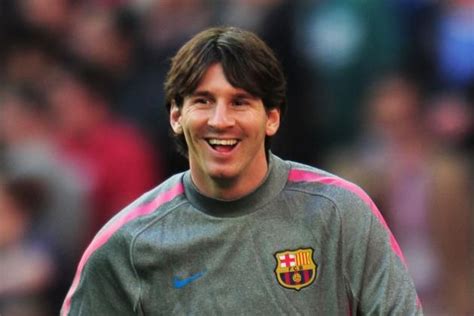 top 10 lionel messi hairstyles you can try to get a trendy makeover