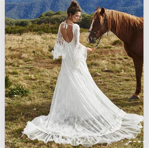 Https://techalive.net/wedding/deep V Boho Wedding Dress