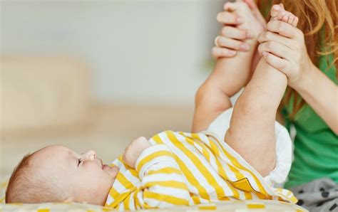 Le massage pour bébé s apprend Mamanpourlavie