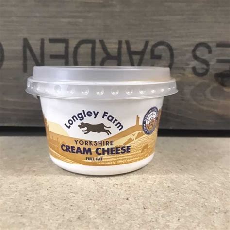 Longley Farm Yorkshire Cream Cheese Full Fat 200g