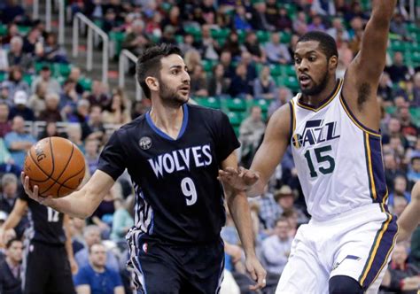 Utah Jazz Trade For Guard Ricky Rubio Send First Round Pick To