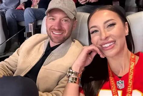 Hot Ones Host Sean Evans Breaks Up With Adult Film Star Melissa Stratton Hours After