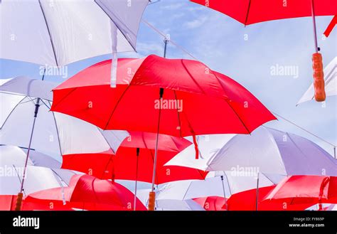 Red Umbrella Umbrellas Hi Res Stock Photography And Images Alamy