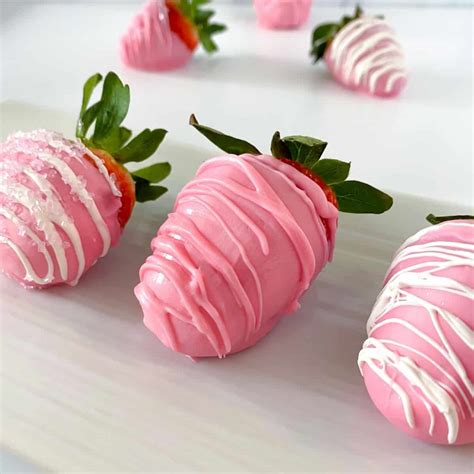 How To Make Pink Chocolate Covered Strawberries Alekas Get Together