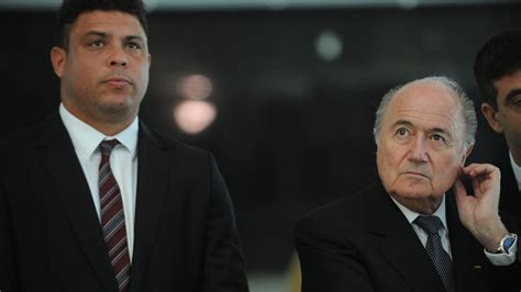 Sepp Blatter Veut Le Mondial Au Qatar En Fin Dannée 2022 Eurosport