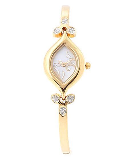 The collocation of titan raga watches for women has no special provisions or habit, in fact, these cultural mainly comes from western countries, as long… titan raga has achieved an ideal model change in the watch market with an extensive variety of magnificently created looks for ladies. Titan 2012YM04 Analog Women's Watch Price in India: Buy ...