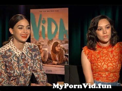 Interview Vida Stars Melissa Barrera And Mishel Prada On Their Intimate Scenes On Latinx Show