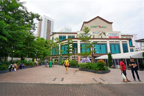 This area is considered a prime elite location with its easy accessibility from the city center and petaling jaya. The transformation of Bukit Batok
