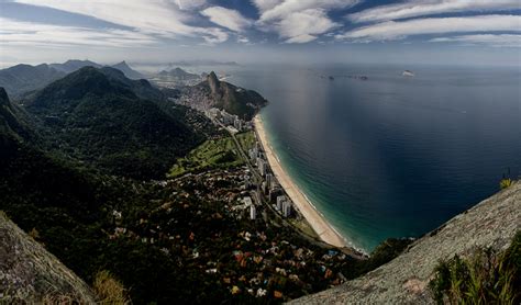 Pedra da gávea is the world's largest monolithic block by the sea. Hiking in Rio -Pedra da Gávea