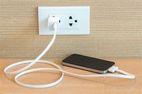 Dramatic New Tech Will Completely Revolutionize How You Charge Your