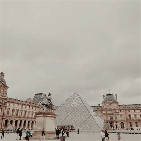 Elegant French Architecture At The Louvre