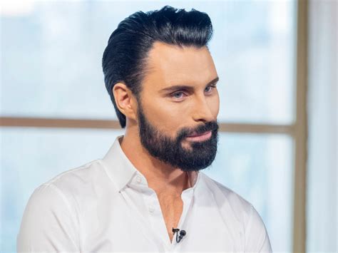 The presenter's stepson is set to attend the prestigious lamda. Rylan Clark-Neal looks completely different from 10 years ago - VOA