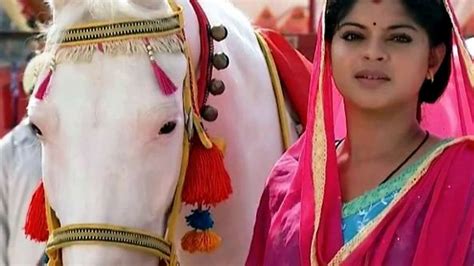 Veera Completes 200 Episodes Sneha Hopes For 2000 India Tv