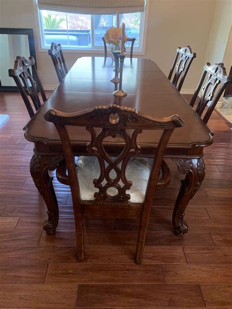 The new charleston formal dining room group by broyhill furniture at find your furniture in the area. GOOD CONDITION Broyhill formal dining set and accessory ...
