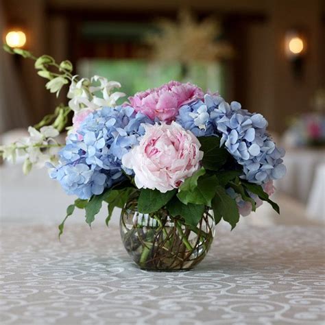 Blue Hydrangea And Peach Rose With Daisy Bundle Centerpiece Etsy Artofit