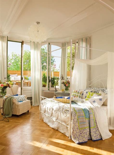 10 Fresh Summer Bedroom Ideas To Steal