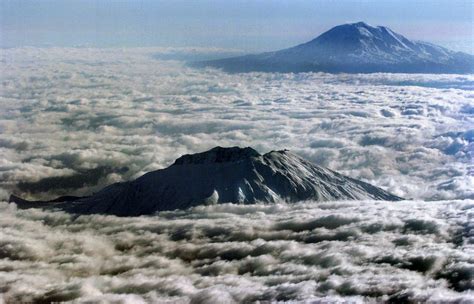Mt st helens cabin rentals. Mount St. Helens calm on anniversary of eruption | The ...