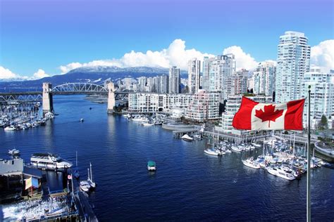Vancouverites Sing O Canada During 7 Oclock Cheer Video