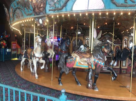 Carousel Horses Fair Grounds Travel Viajes Destinations Traveling