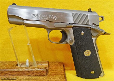 Colt 1911 Combat Commander Mkiv