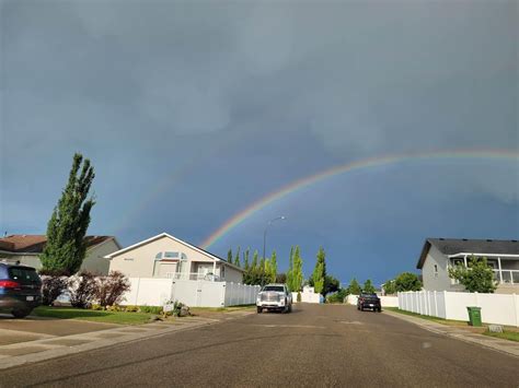 Quintuple Rainbow In Alberta Canada Tonight Rnatureismetal