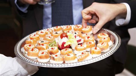 And if you don't know anyone who can cooking your own wedding food is not as crazy as it sounds—trust me, i know! 23 Cheap Wedding Reception Food & Drink Menu Ideas on a Budget