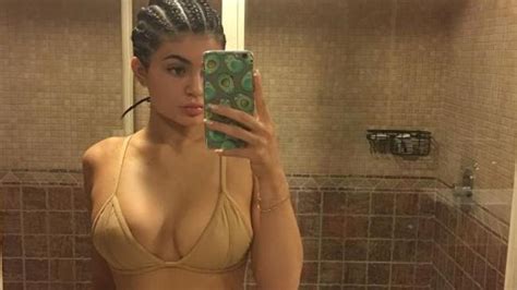 Kylie Jenner Strips Down For Raunchy Selfie Photo