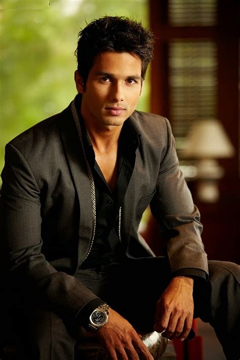 Shahid Kapoors New Look And Hairstyle Fashion
