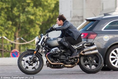 In the previous installment of the series, tom cruise as agent ethan hunt took to the road on a bmw s1000rr sport bike.for mi: Tom Cruise takes on daring stunt for Mission Impossible 6 | Daily Mail Online
