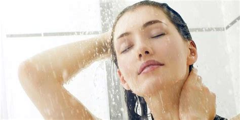 Comparing The Advantages And Disadvantages Of Hot Shower And Cold Shower For Skin Comparing The