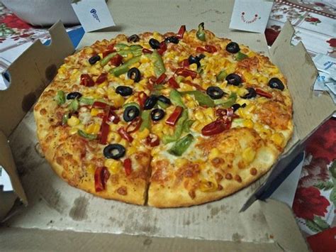 Dominos Pizza New Delhi Restaurant Reviews Phone Number And Photos
