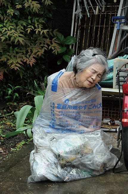 【画像】 日本の90歳おばあちゃんの自撮り画像が海外で話題に 哲学ニュースnwk セルフポートレート 写真家 夜遊び