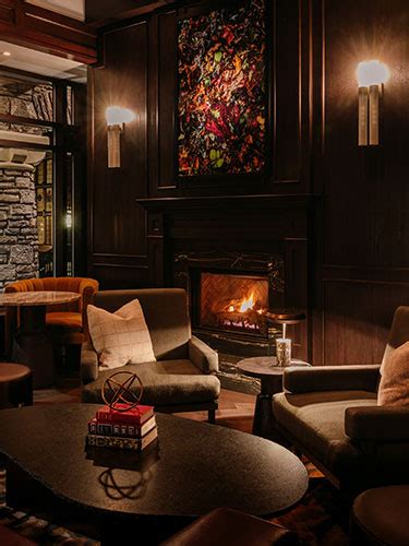 Discover One Of The Best Bars In Banff Rundle Bar Fairmont Banff Springs Luxury Hotel