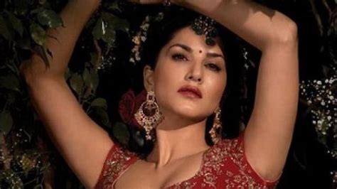 Bollywood News Sunny Leone Dance At Sapna Choudhary Song Teri Aakhya Ka Yo Kajal Viral On