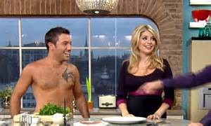 National Television Awards 2011 This Morning S Gino D Acampo Cooks Naked After Show Wins