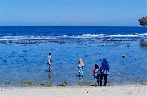 Check spelling or type a new query. 11 Spot Foto Pantai Siung Gunung Kidul - Harga Tiket Masuk - 2021