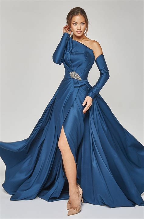 Terani Couture 1921e0143 Pleated Asymmetric Neck Wrap Skirt Gown In