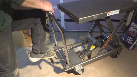 I put nonskid tape on the sides to help with footing when pulling a bike on it. Harbor Freight 1000lb lift table - Unboxing, assembly and ...