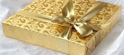 Something that is part of a list or group of things: What to Give That Special Someone Who Loves Luxury Items