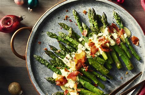 Asperges rôties et croustilles de prosciutto
