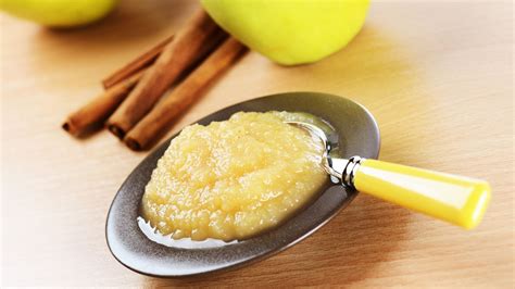 Whats The Best Substitute For Applesauce When Baking Your 12 Options